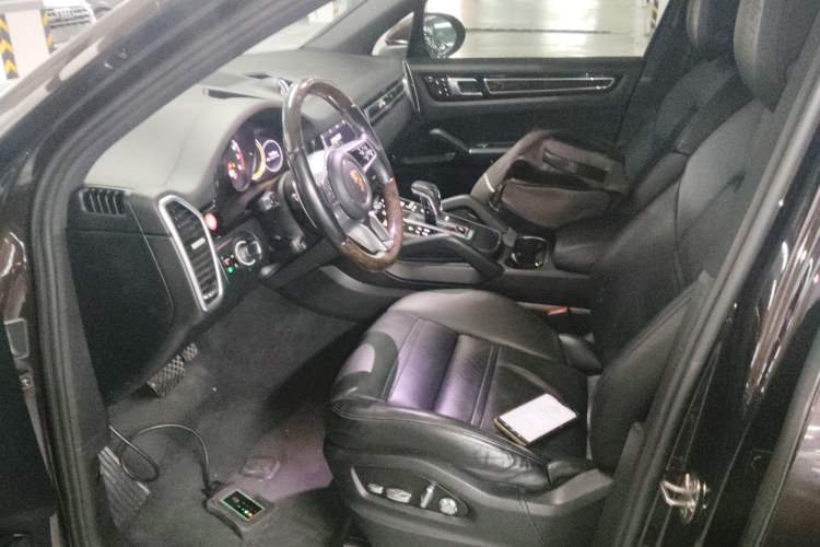 Used Porsche Cayenne 2018 Cayenne 3.0T Left Front Seat