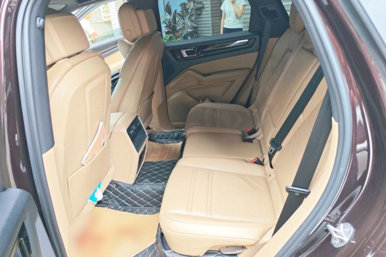 Used Porsche Cayenne 2018 Cayenne 3.0T Left Rear Seat
