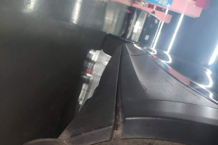 Used Porsche Cayenne 2018 Cayenne 3.0T Left Side Sill