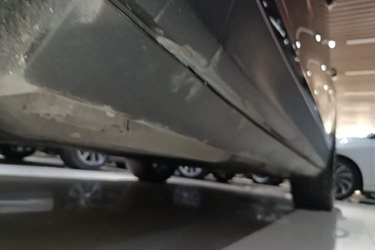 Used Porsche Cayenne 2018 Cayenne 3.0T Left Side Sill