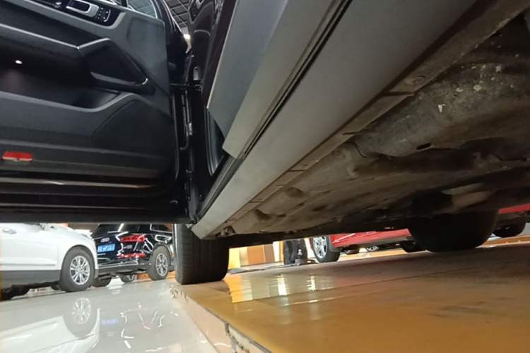 Used Porsche Cayenne 2018 Cayenne 3.0T Left Side Sill