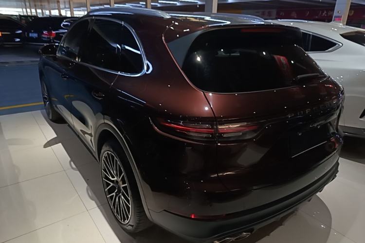 Used Porsche Cayenne 2018 Cayenne 3.0T Rear Left 45 Deg