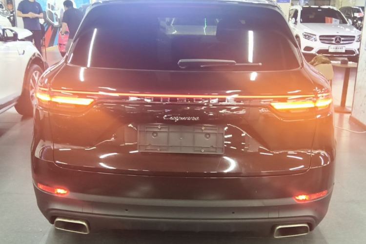 Used Porsche Cayenne 2018 Cayenne 3.0T Rear