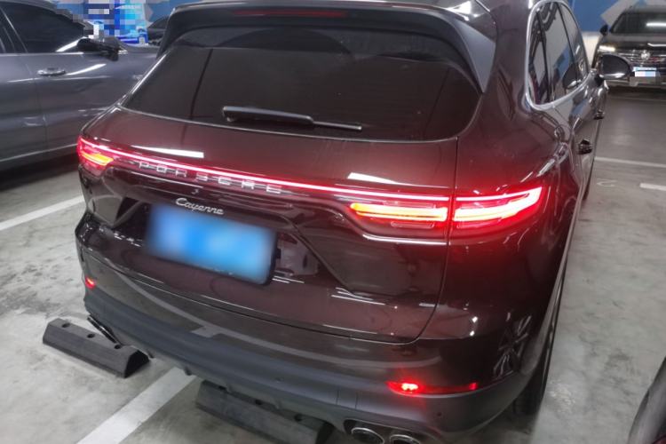 Used Porsche Cayenne 2018 Cayenne 3.0T Rear Right 45 Deg