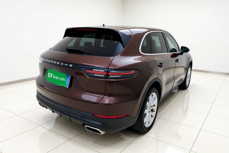 Used Porsche Cayenne 2018 Cayenne 3.0T Rear Right 45 Deg