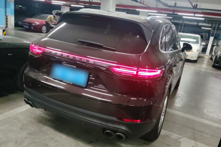 Used Porsche Cayenne 2018 Cayenne 3.0T Rear Right 45 Deg