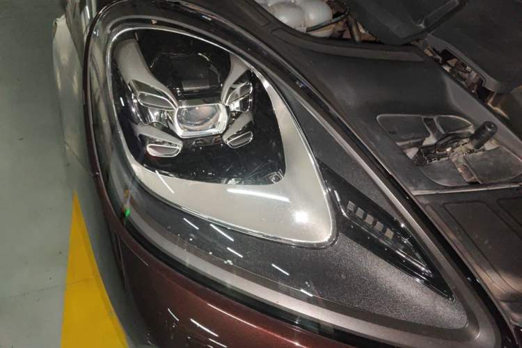 Used Porsche Cayenne 2018 Cayenne 3.0T Right Front Headlight