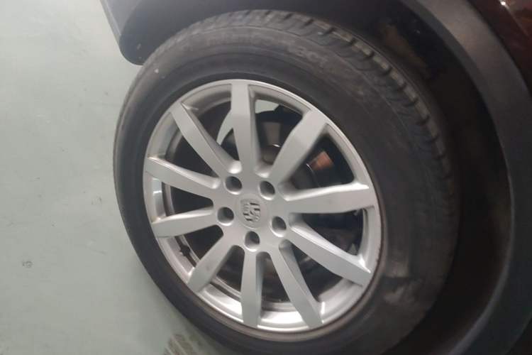Used Porsche Cayenne 2018 Cayenne 3.0T Right Rear Wheel Hub