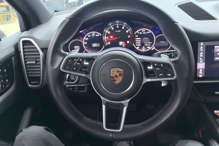 Used Porsche Cayenne 2018 Cayenne 3.0T Steering Wheel