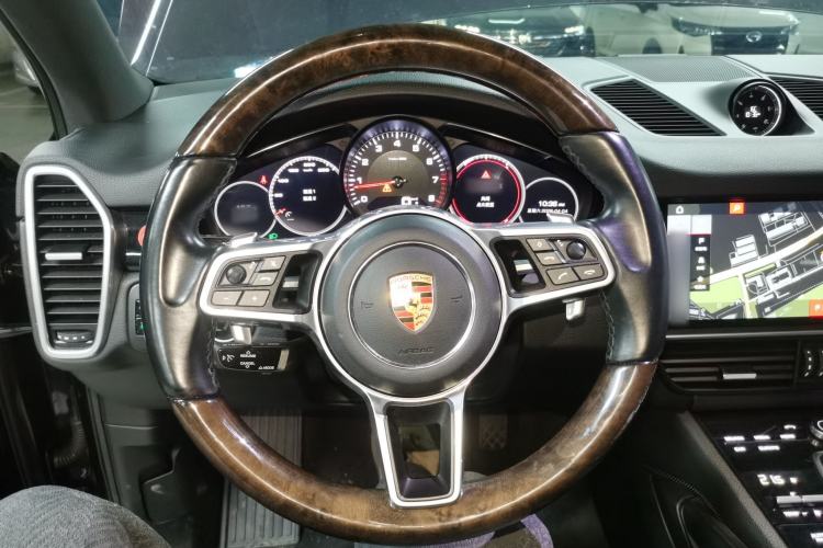 Used Porsche Cayenne 2018 Cayenne 3.0T Steering Wheel
