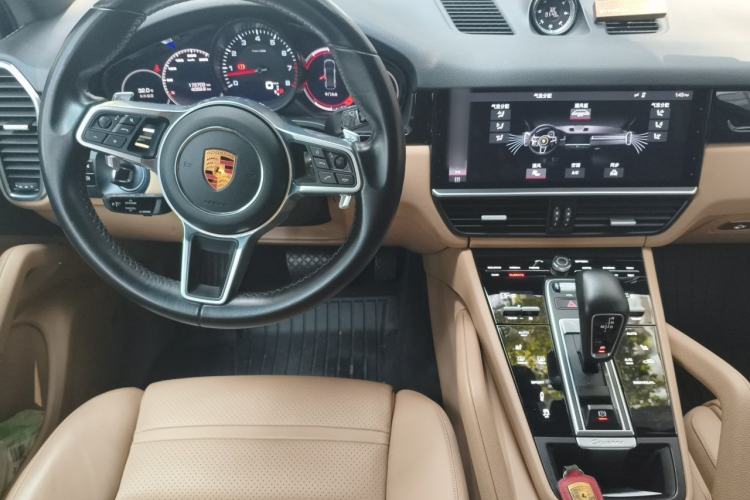 Used Porsche Cayenne 2018 Cayenne 3.0T Steering Wheel