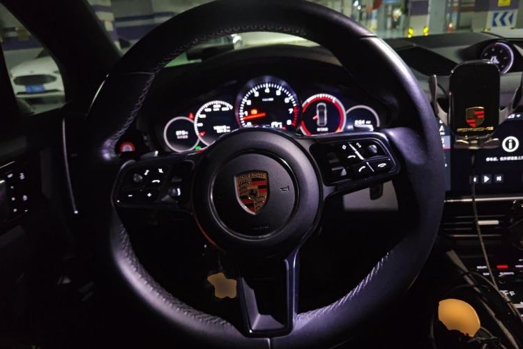 Used Porsche Cayenne 2018 Cayenne 3.0T Steering Wheel