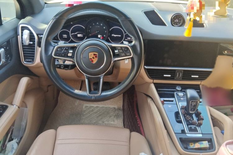 Used Porsche Cayenne 2018 Cayenne 3.0T Steering Wheel