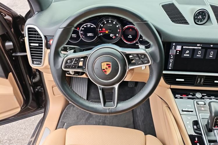 Used Porsche Cayenne 2018 Cayenne 3.0T Steering Wheel