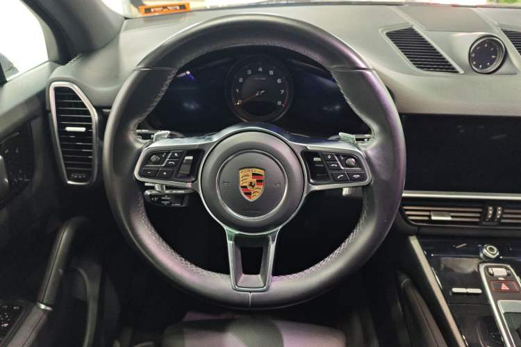 Used Porsche Cayenne 2018 Cayenne 3.0T Steering Wheel