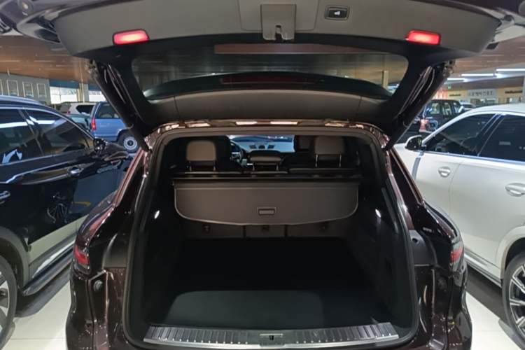 Used Porsche Cayenne 2018 Cayenne 3.0T Trunk