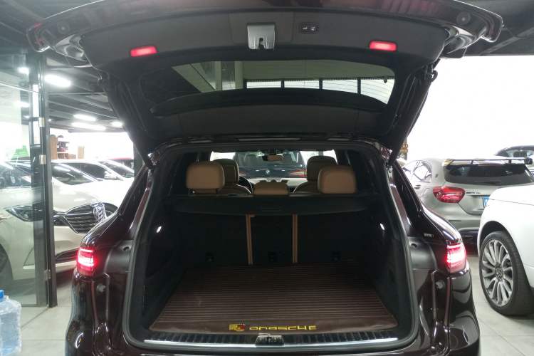 Used Porsche Cayenne 2018 Cayenne 3.0T Trunk