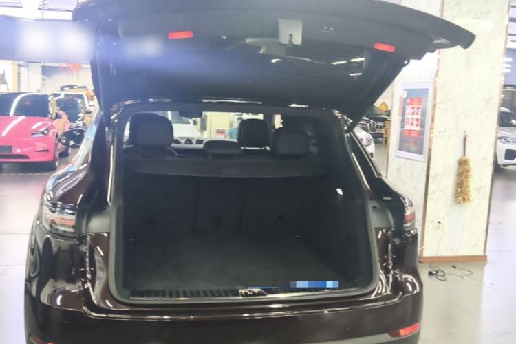 Used Porsche Cayenne 2018 Cayenne 3.0T Trunk