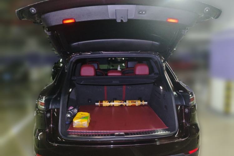 Used Porsche Cayenne 2018 Cayenne 3.0T Trunk