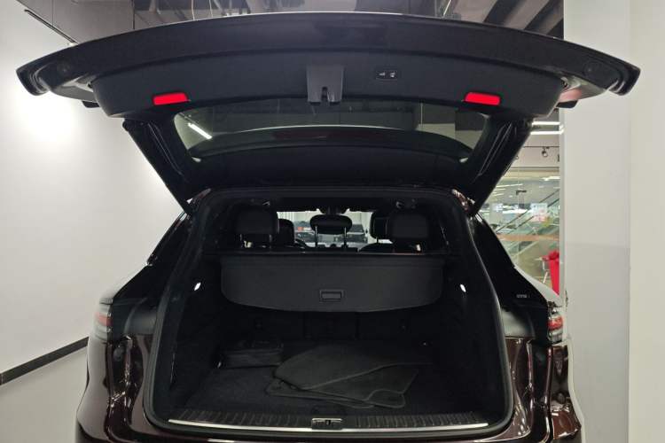 Used Porsche Cayenne 2018 Cayenne 3.0T Trunk