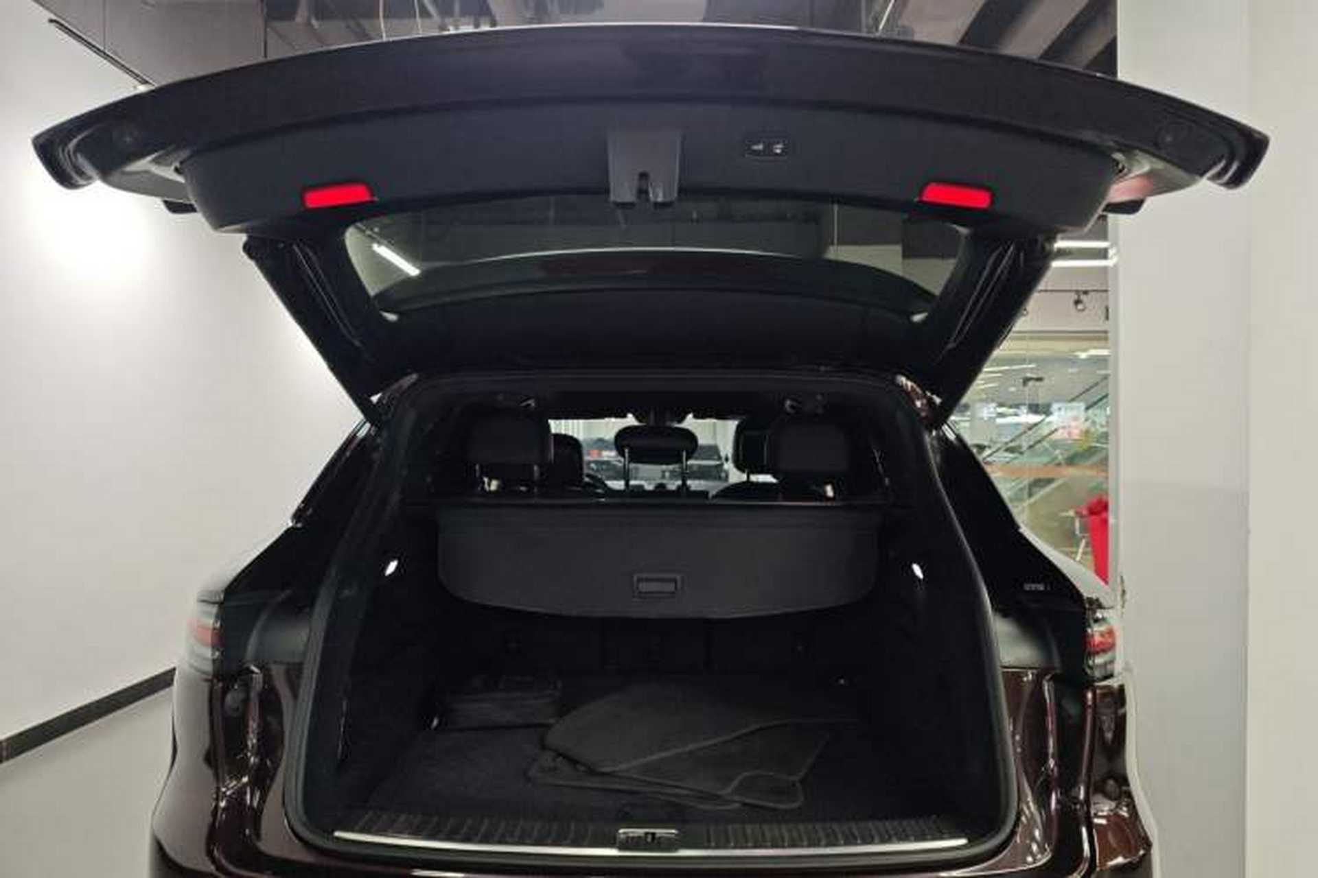 Used Porsche Cayenne 2018 Cayenne 3.0T Trunk