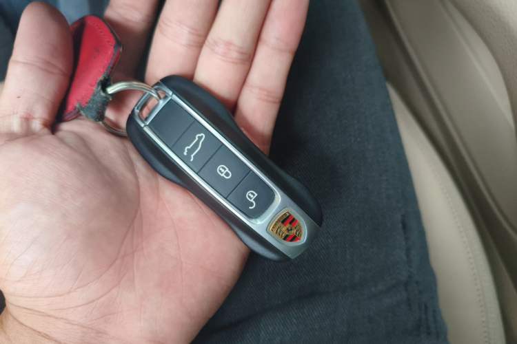 Used Porsche Cayenne 2018 Cayenne 3.0T Vehicle Key