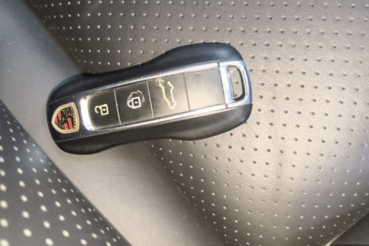 Used Porsche Cayenne 2018 Cayenne 3.0T Vehicle Key