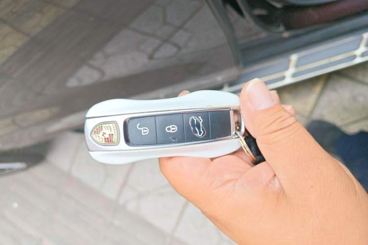 Used Porsche Cayenne 2018 Cayenne 3.0T Vehicle Key