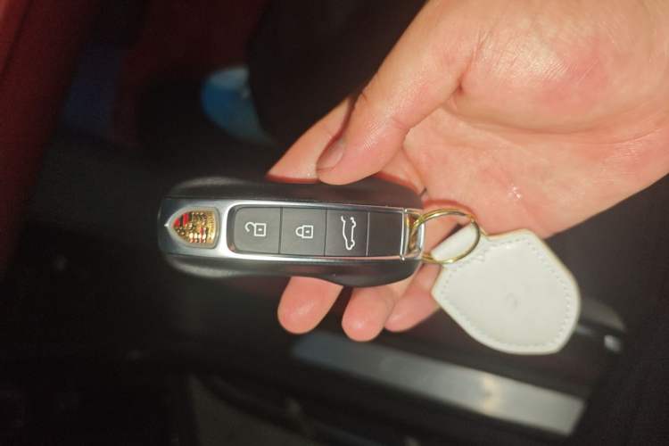 Used Porsche Cayenne 2018 Cayenne 3.0T Vehicle Key