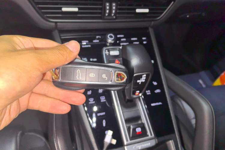Used Porsche Cayenne 2018 Cayenne 3.0T Vehicle Key