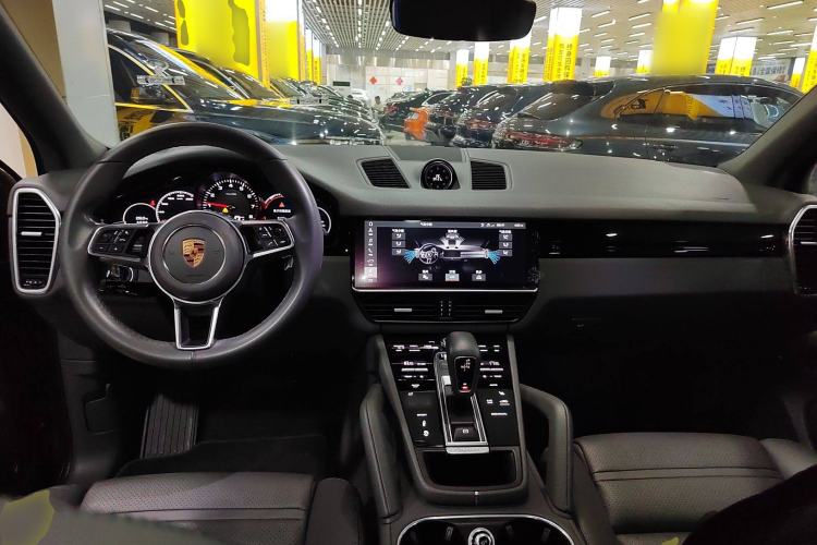Used Porsche Cayenne 2018 Cayenne 3.0T Center Console