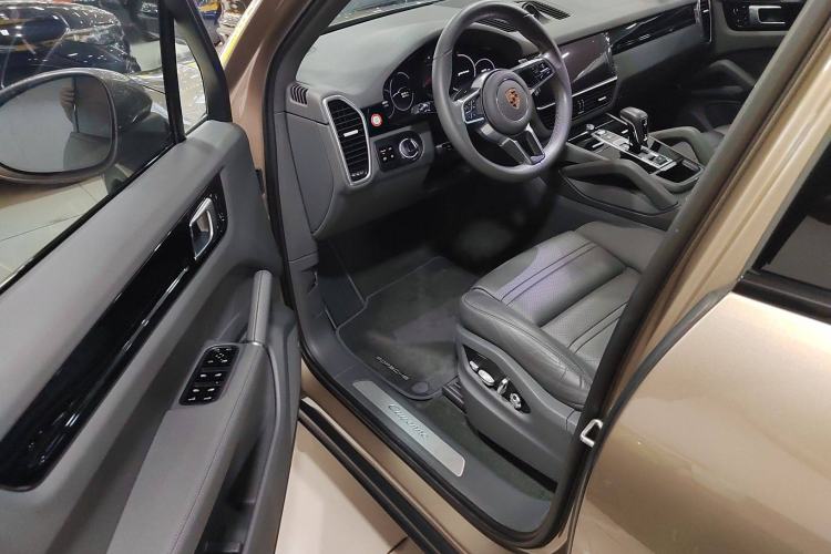 Used Porsche Cayenne 2018 Cayenne 3.0T Driver Seat