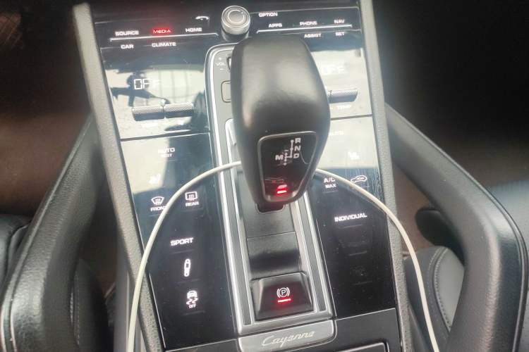 Used Porsche Cayenne 2018 Cayenne 3.0T Gear Lever