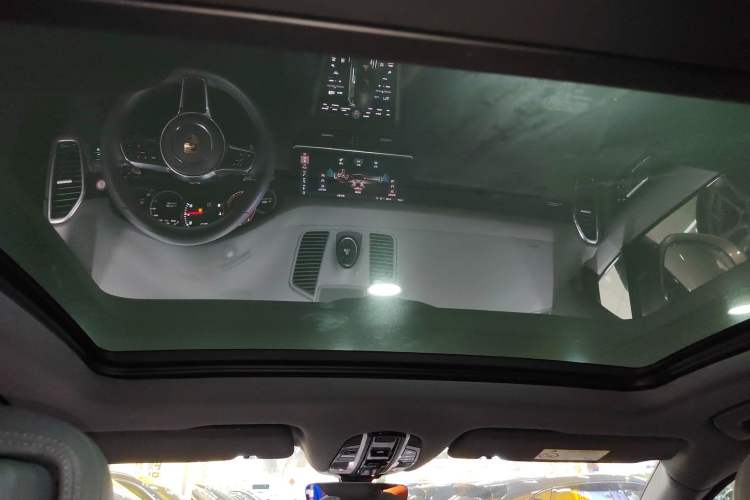 Used Porsche Cayenne 2018 Cayenne 3.0T Headliner