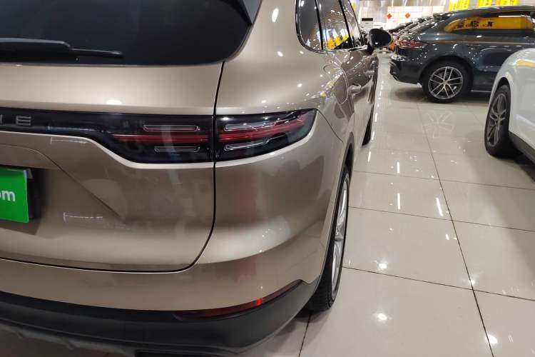 Used Porsche Cayenne 2018 Cayenne 3.0T Right Rear Taillight