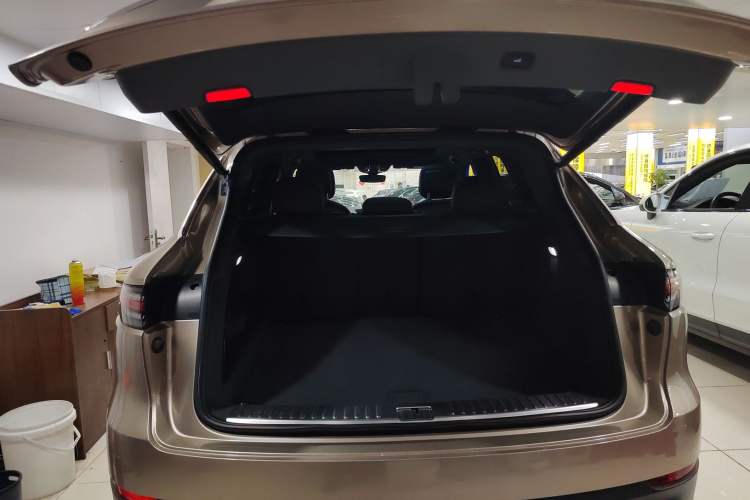 Used Porsche Cayenne 2018 Cayenne 3.0T Trunk