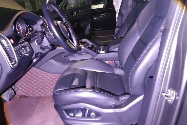 Used Porsche Cayenne 2018 Cayenne 3.0T Left Front Seat
