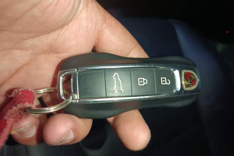 Used Porsche Cayenne 2018 Cayenne 3.0T Vehicle Key