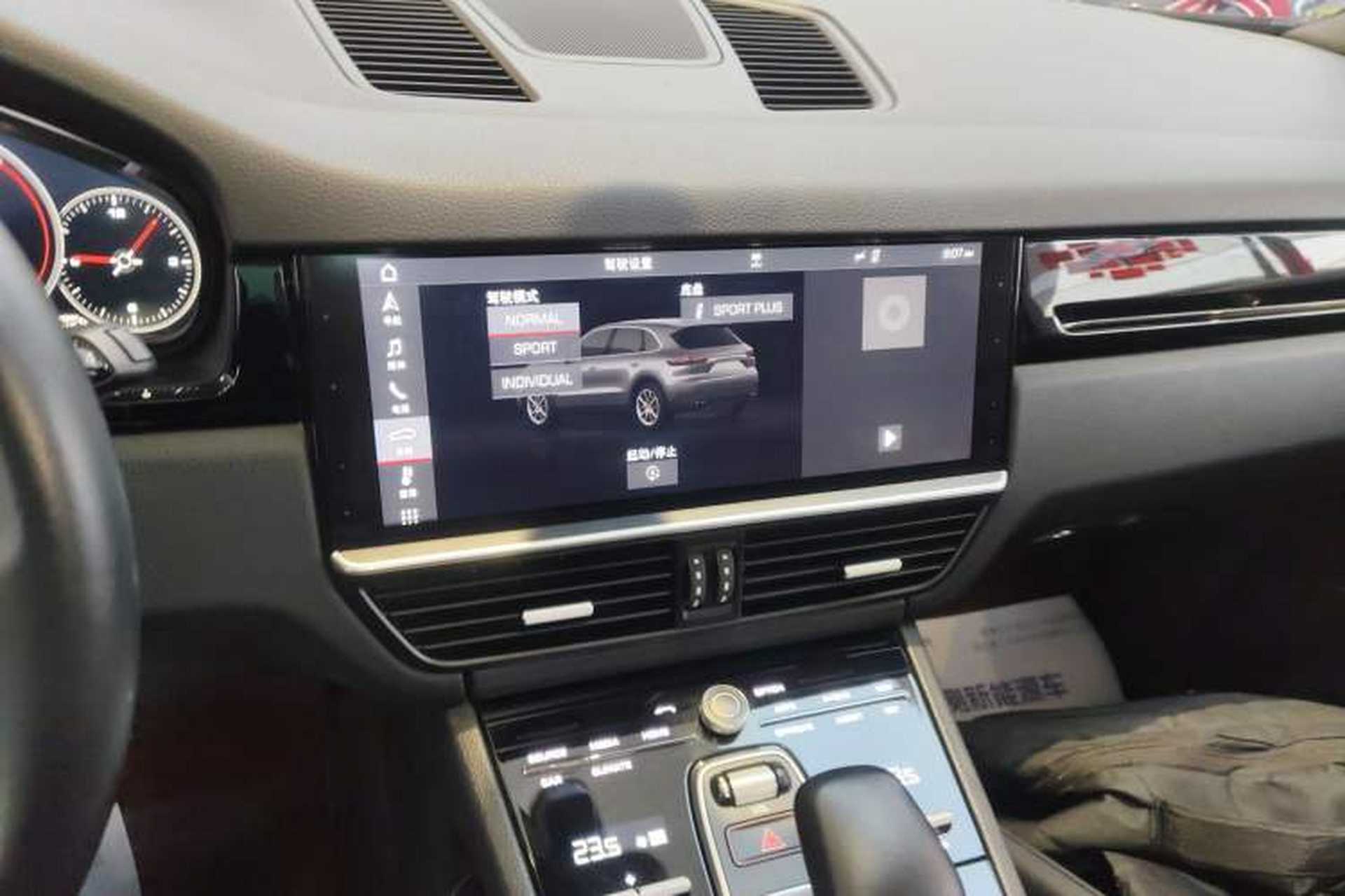 Used Porsche Cayenne 2018 Cayenne 3.0T Audio And AC Panel
