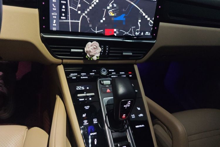Used Porsche Cayenne 2018 Cayenne 3.0T Audio And AC Panel