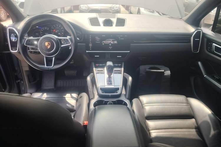 Used Porsche Cayenne 2018 Cayenne 3.0T Center Console