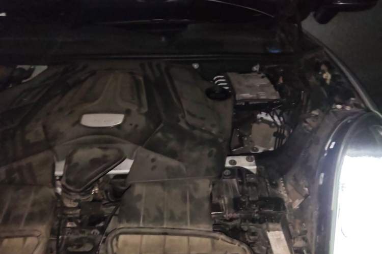 Used Porsche Cayenne 2018 Cayenne 3.0T Engine Bay Left