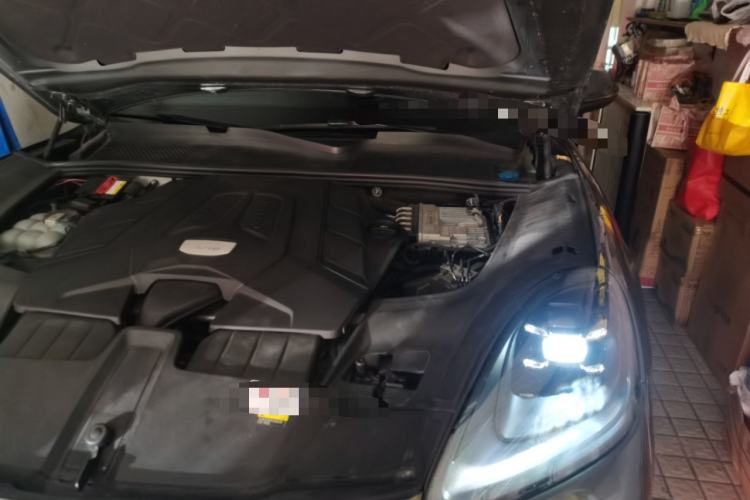 Used Porsche Cayenne 2018 Cayenne 3.0T Engine Bay Left
