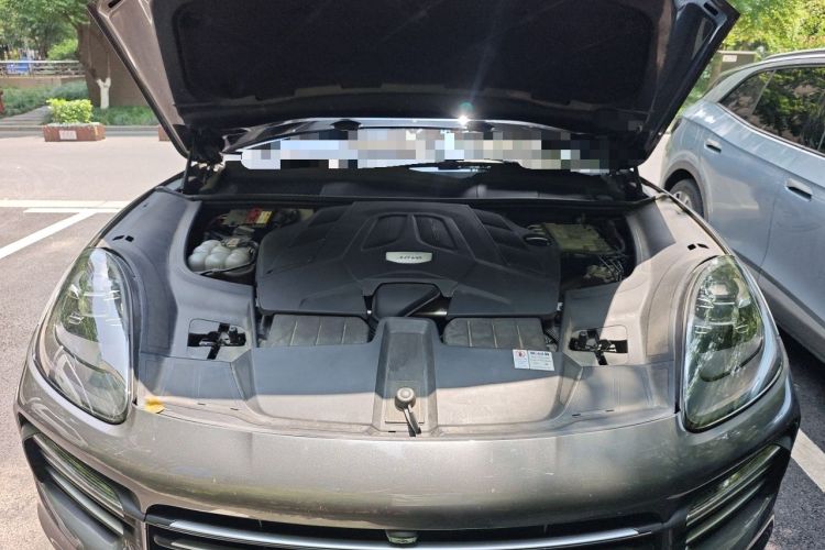Used Porsche Cayenne 2018 Cayenne 3.0T Engine Bay