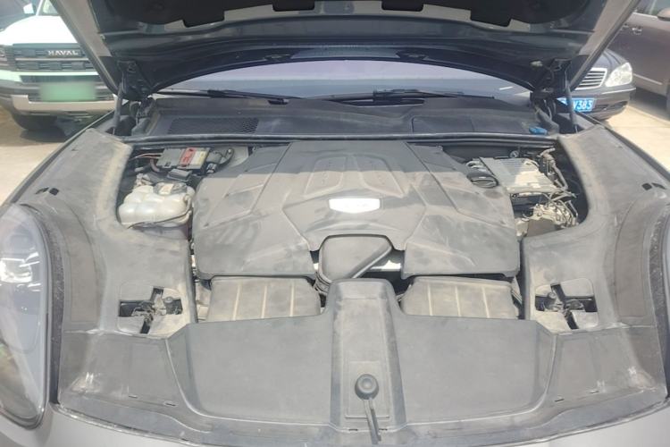Used Porsche Cayenne 2018 Cayenne 3.0T Engine Bay