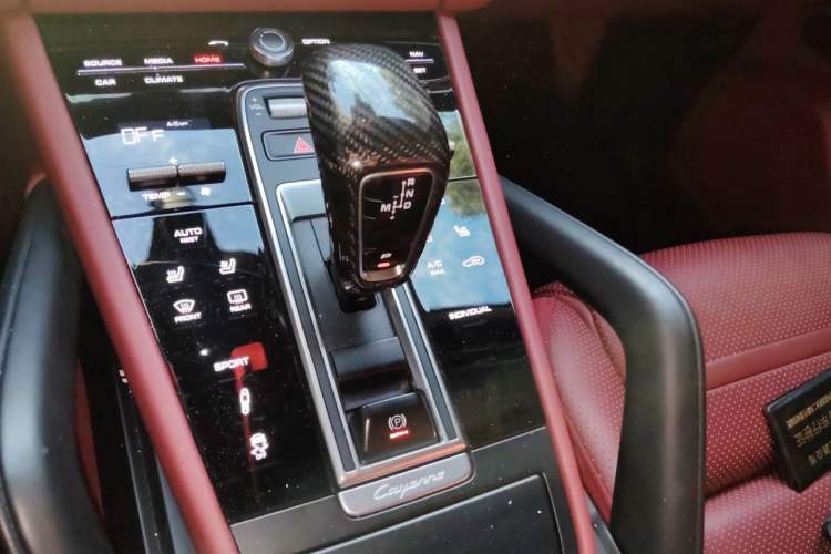 Used Porsche Cayenne 2018 Cayenne 3.0T Gear Lever