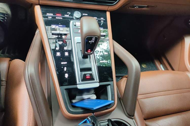 Used Porsche Cayenne 2018 Cayenne 3.0T Gear Lever