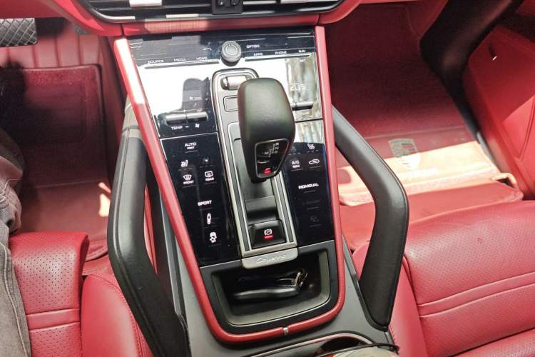 Used Porsche Cayenne 2018 Cayenne 3.0T Gear Lever