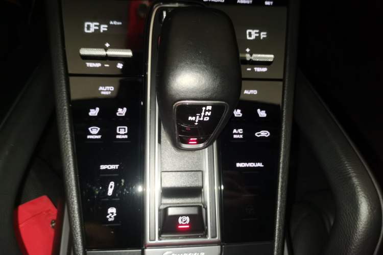 Used Porsche Cayenne 2018 Cayenne 3.0T Gear Lever