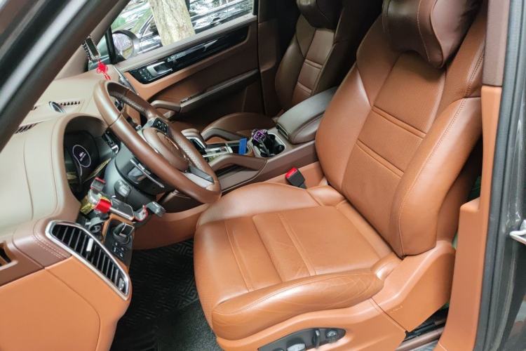 Used Porsche Cayenne 2018 Cayenne 3.0T Left Front Seat